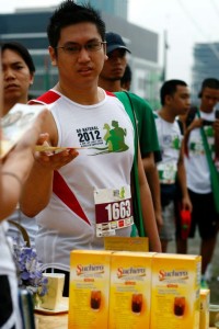 428469_325509544208618_1805538618_n